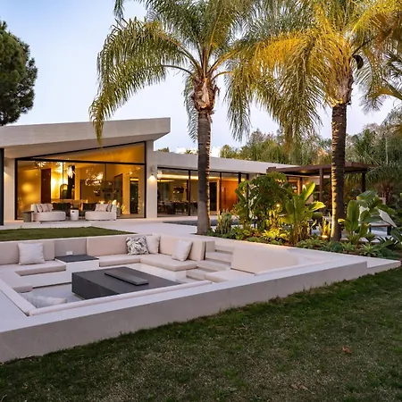 Villa Lotus